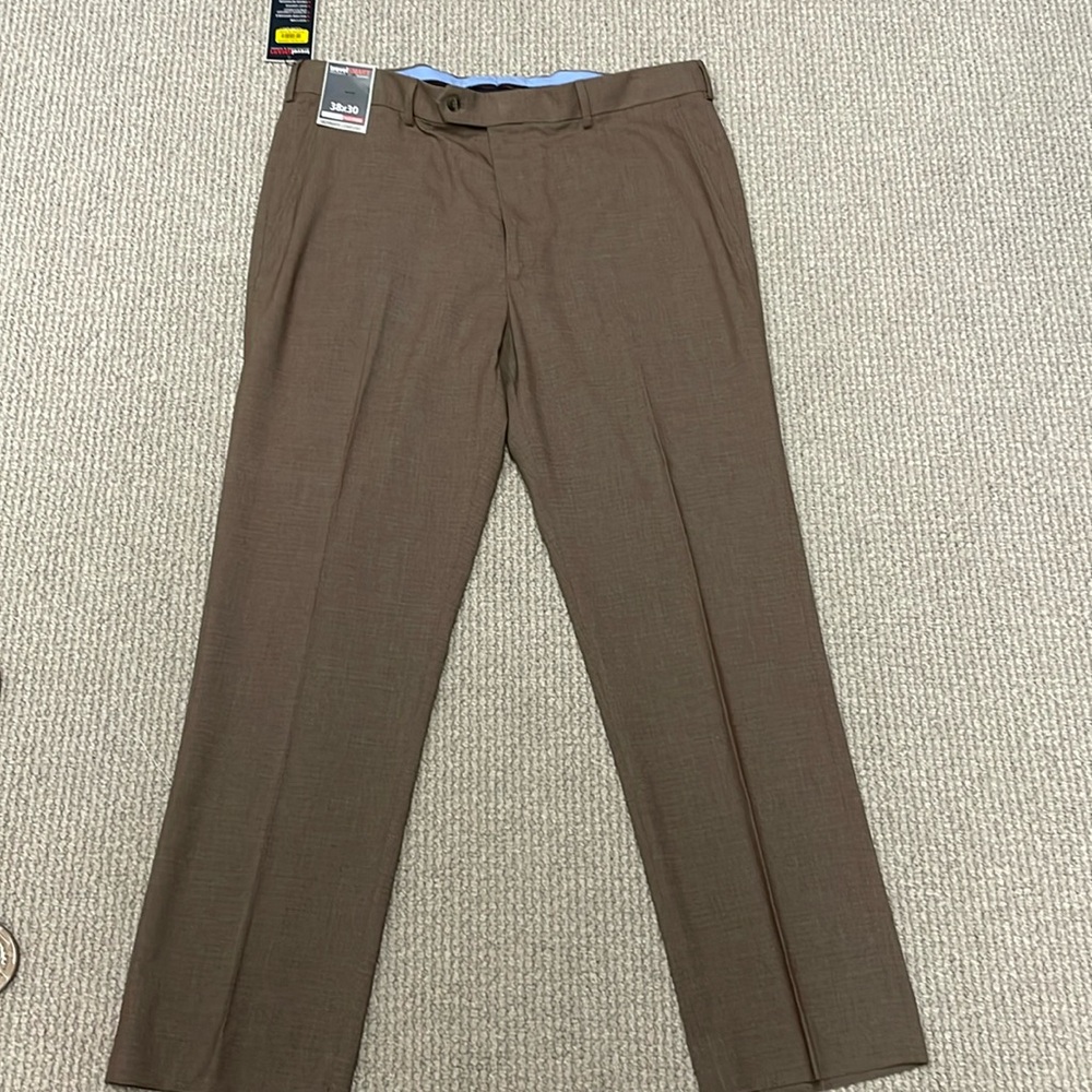 NWT Roundtree & York Men's Tan Dress Pants, Size 38 x 30